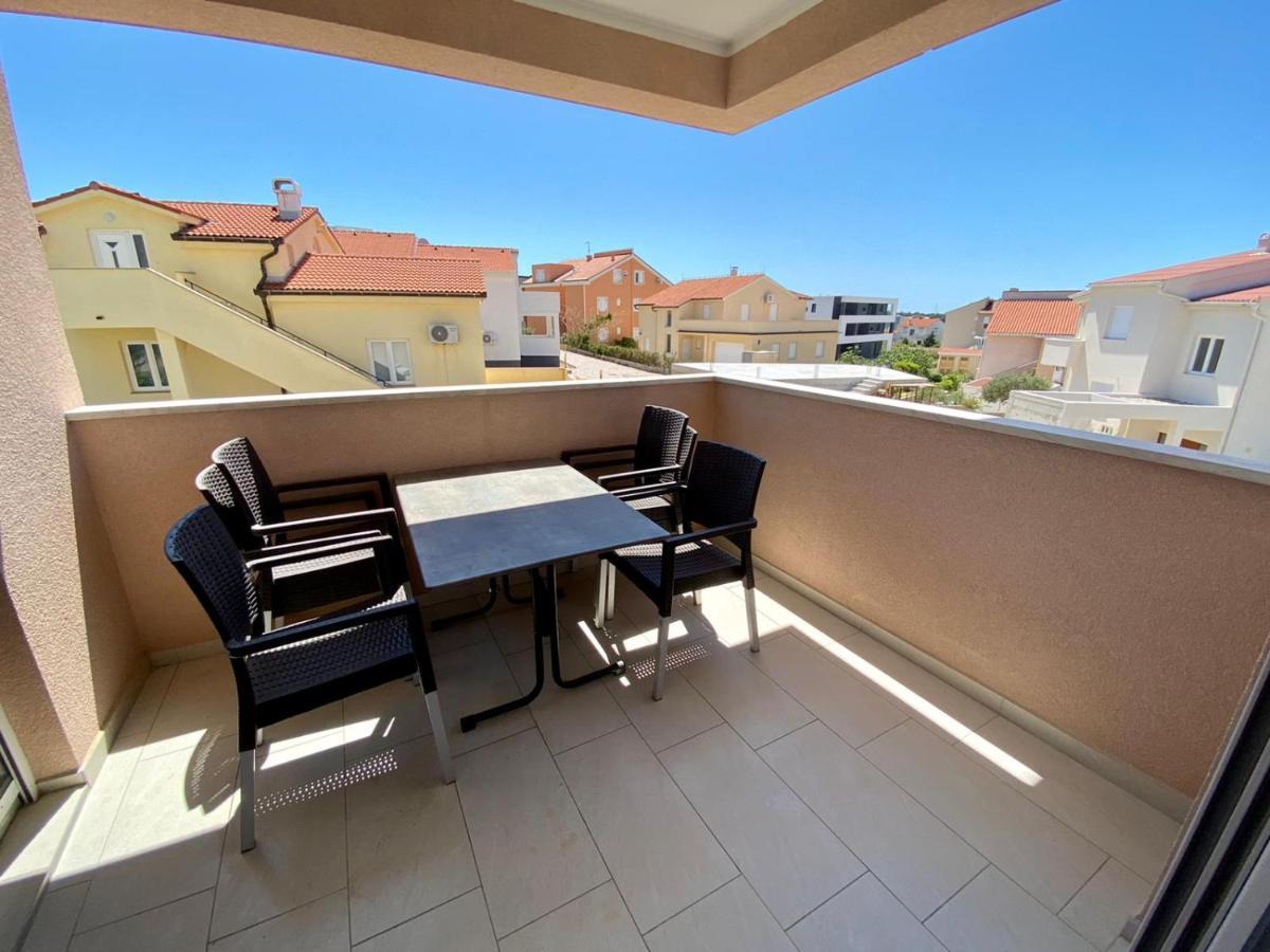 Atrium Novalja Appartement Buitenkant foto